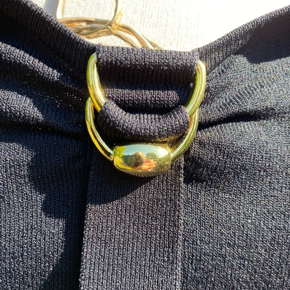 Cable & Guage Black Sleeveless Top - Picture 5 of 9